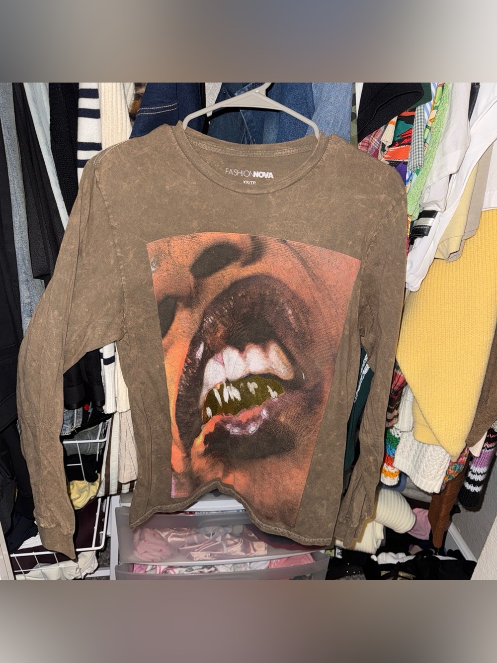 Fashion Nova Brown Graphic Long Sleeve Tee with Mouth Print